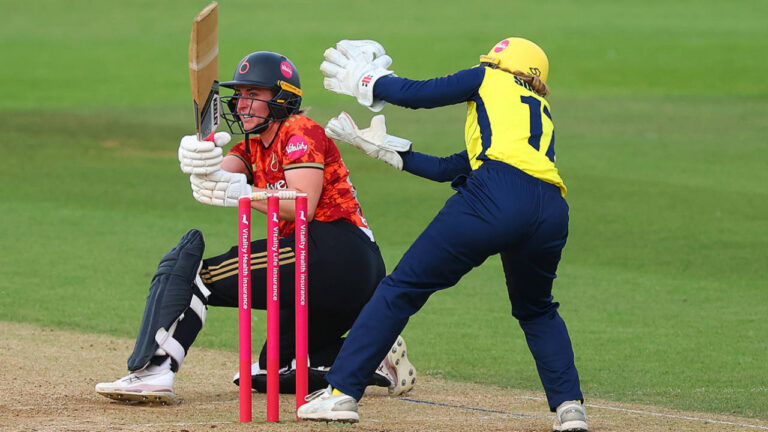 Kelly blazes trail for Blaze after Ballinger snares Bears – द ब्लेज की शानदार जीत: वार्विकशायर को हराकर वाइटलिटी ब्लास्ट में दबदबा कायम