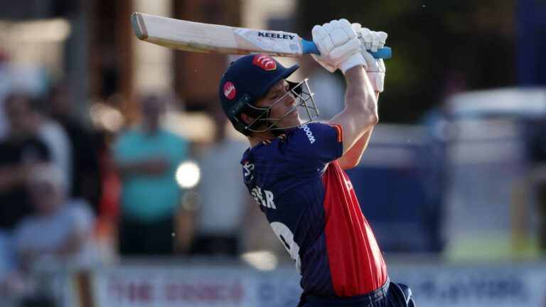 Vitality Blast: जॉन सिम्पसन की तूफानी पारी से ससेक्स शार्क्स ने एसेक्स को हराया
